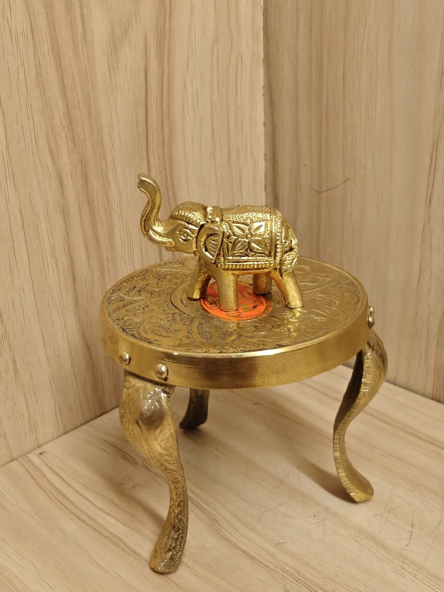 E W-100g H-1.5in L-1.7in B-1in Premium Brass Elephant Statue 1.5 Inch - Image 1