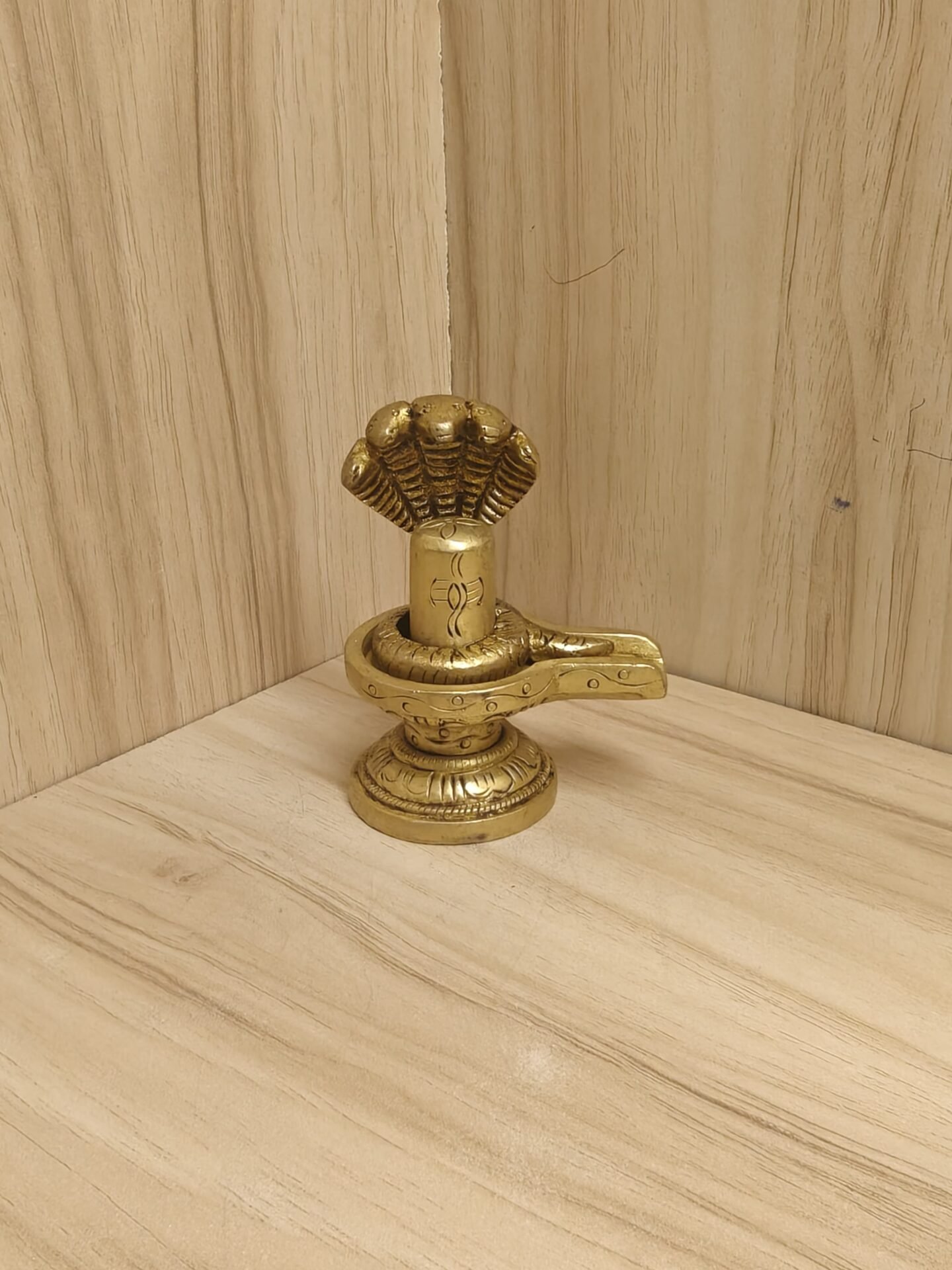 L W-270g H-3.2in L-2.2in B-1.5in Brass Shiva Lingam Statue 3.2 Inch - Image 1
