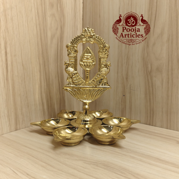 Brass Tiruvachi Vel Arumuga Vilakku 7 Inch