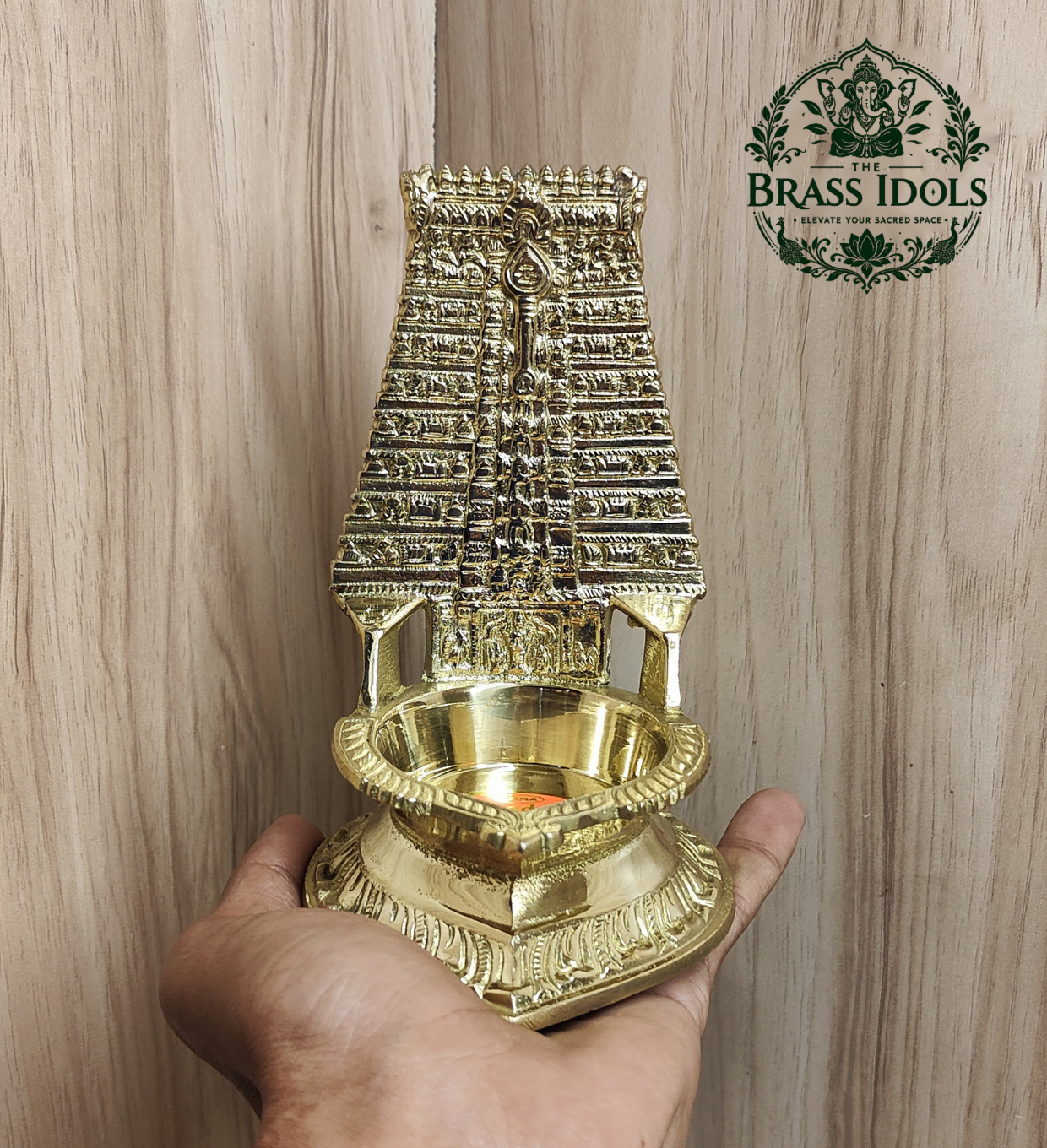 Brass Thiruchendur Gopuram Vilakku 5.5 Inch Brass Thiruchendur Gopuram Vilakku 5.5 Inch