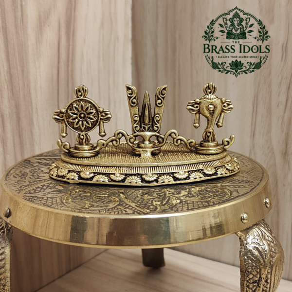 Premium Brass Shankh Chakra Namah Idol 1.5 Inch